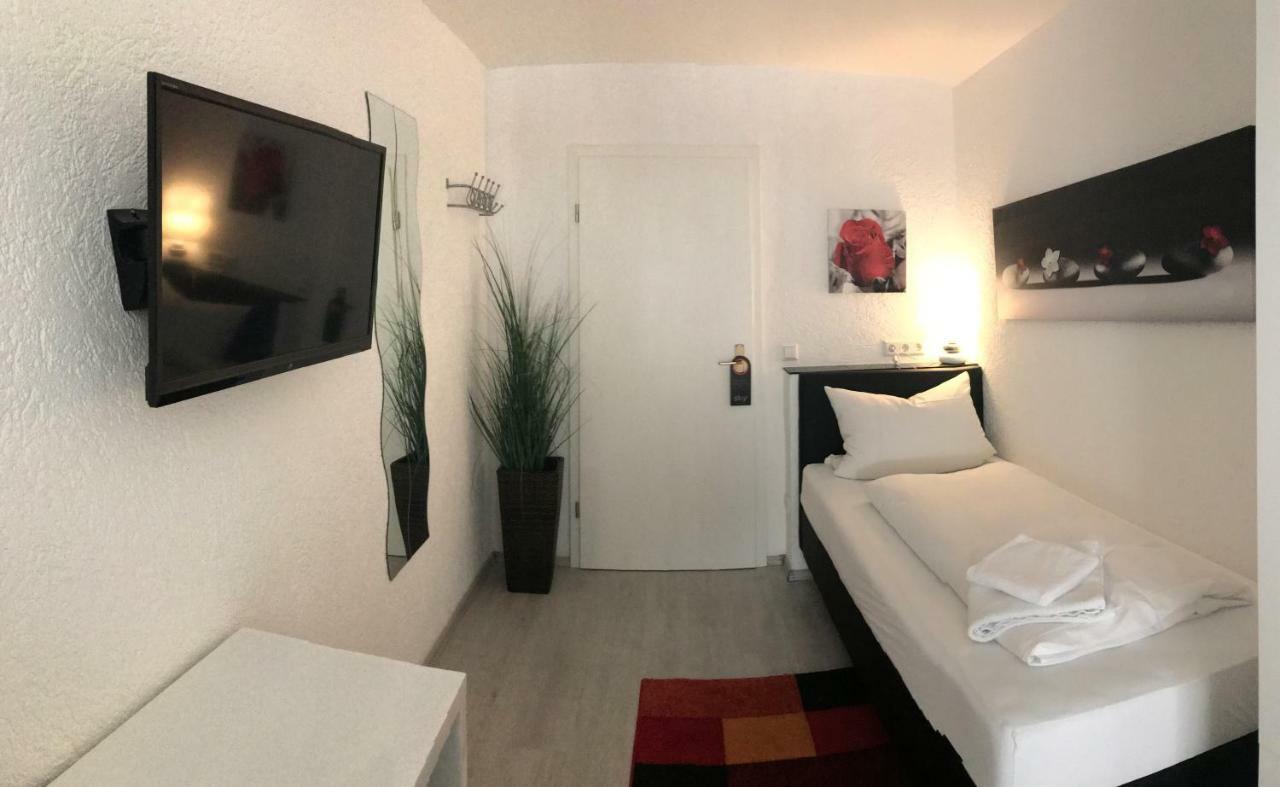 Hotel Berlin Schwetzingen Luaran gambar